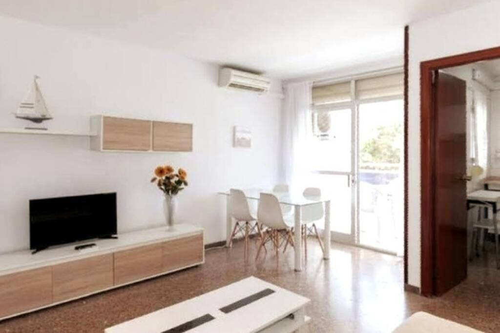 סאלו Palm Mediterrani מראה חיצוני תמונה