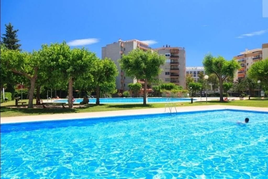 סאלו Palm Mediterrani מראה חיצוני תמונה